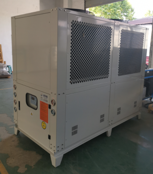 廣州化妝品公司冷水機(jī)案例